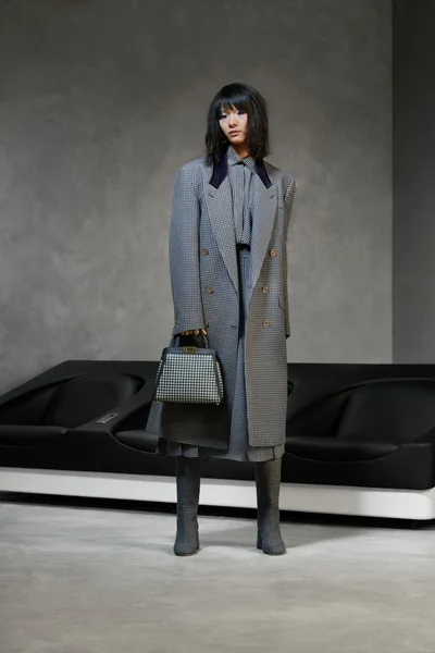 Look 17
